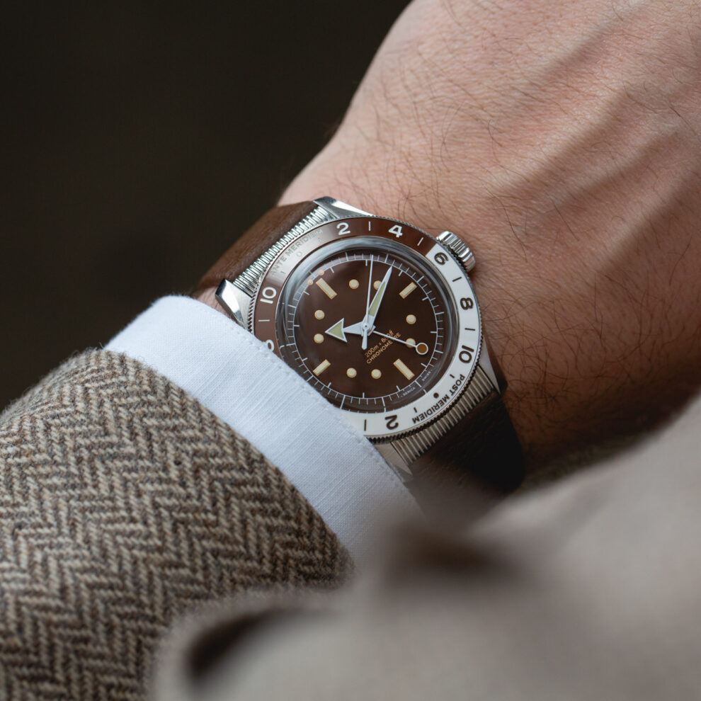 8315 - 2 GMT Rouge Sable