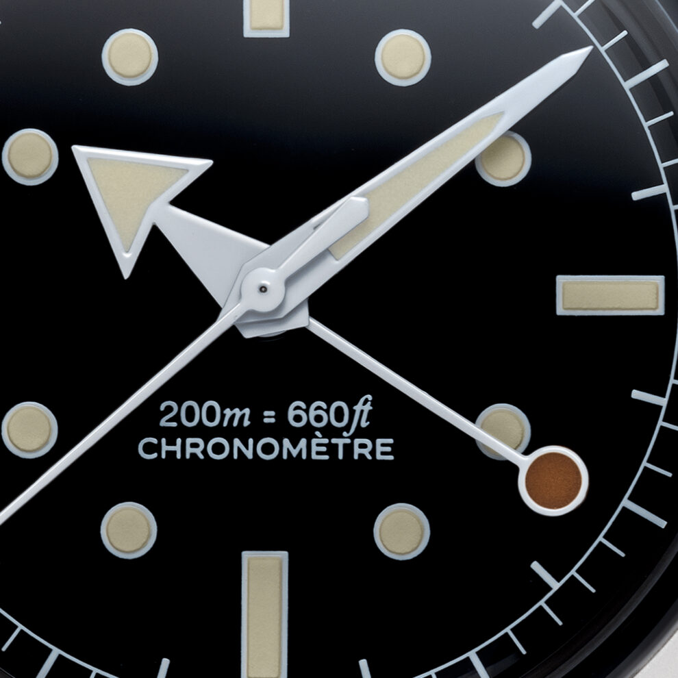 8315 - 1 GMT Esmalte negro